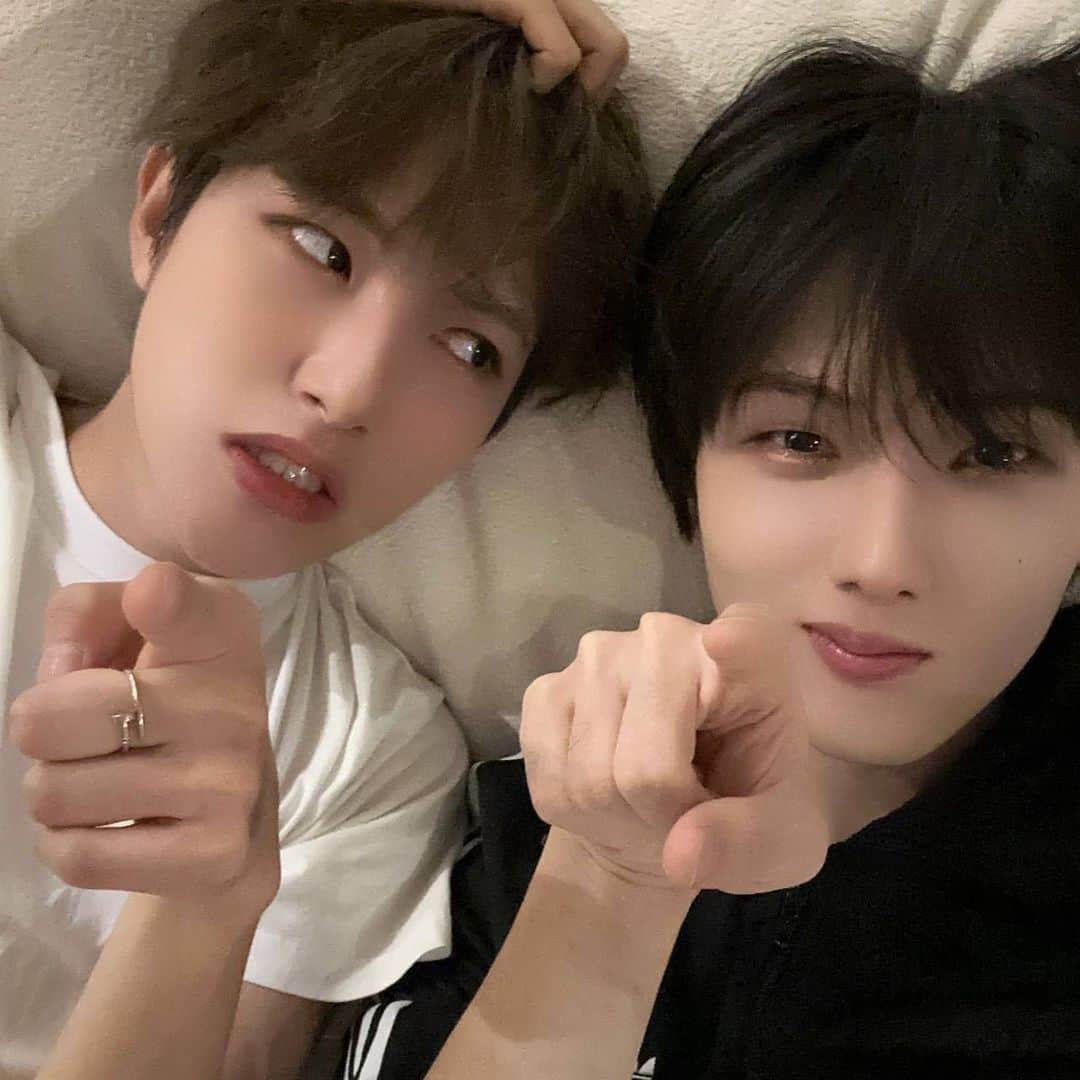 のインスタグラム：「우주메이트 지졍이랑 인준이🌞🌝  #RENJUN #JISUNG  #NCTDREAM #NCT」