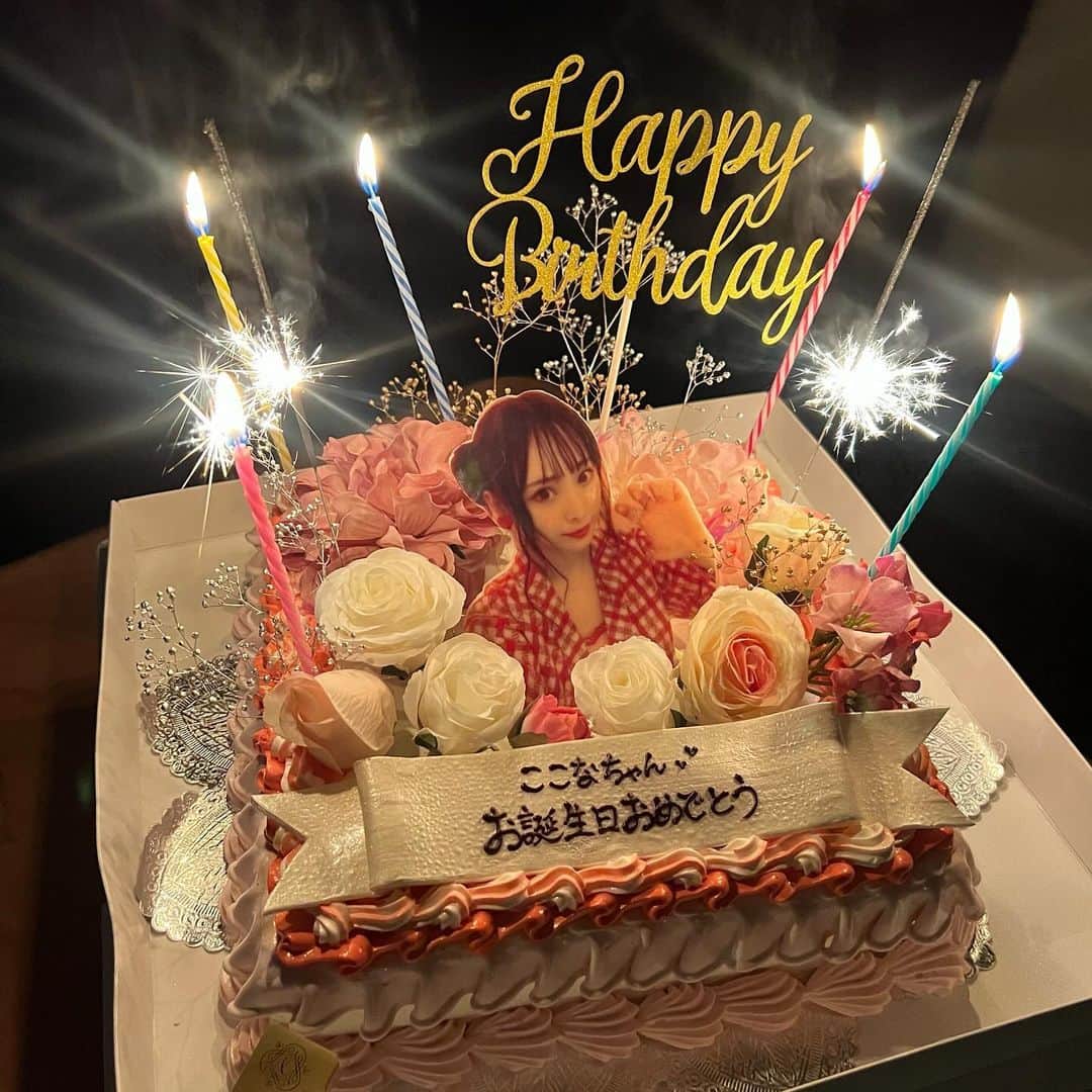 梅山恋和のインスタグラム：「︎︎︎︎☺︎  今年の誕生日たくさんの方に お祝いして頂きました🎂♡」