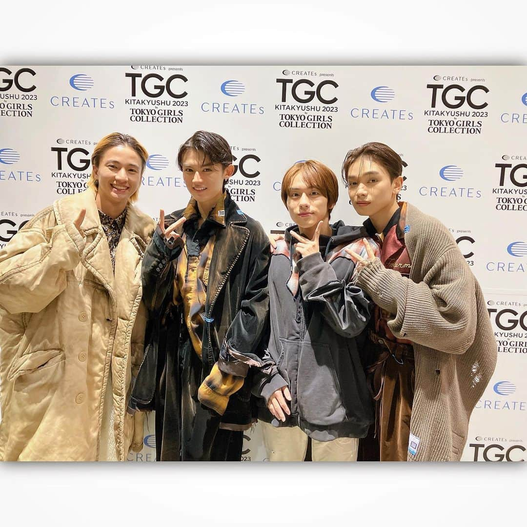 木戸大聖さんのインスタグラム写真 - (木戸大聖Instagram)「昨日開催された『TGC 北九州 2023』観てくださった方々、ありがとうございました！🎩👑  生まれ故郷である北九州でTGCのランウェイを歩けたことは、僕としては特別な思いがありましたし、本当に夢のような時間でした。  会場に来てくださった方々、配信を観てくださった方々、ありがとうございました！🙏✨  写真は、 #宮世琉弥 くん、#山下幸輝 くん、#藤原大祐 くんと📸 . #TGC北九州2023  #TGC」10月8日 13時51分 - taisei_kido_