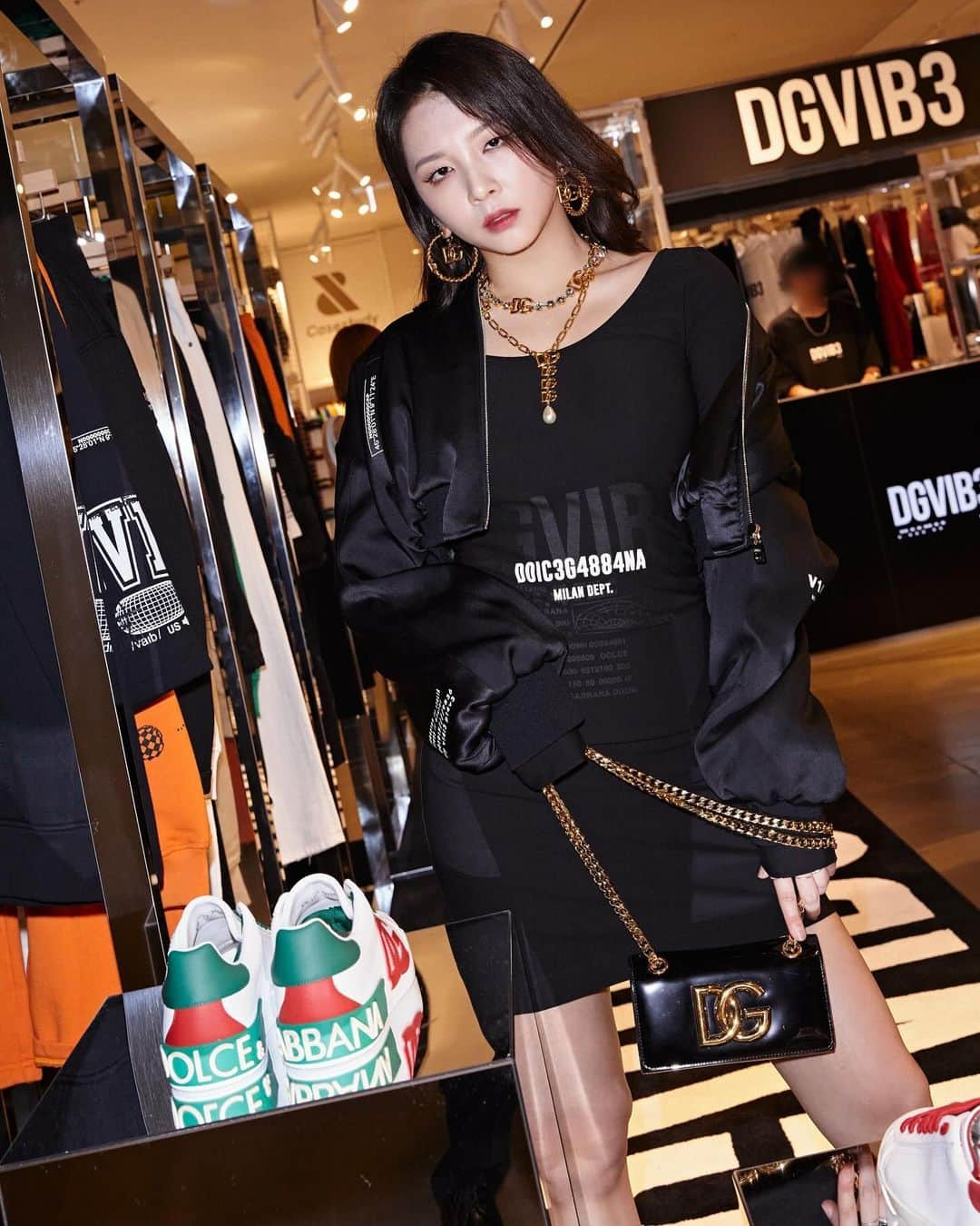 K.A.R.Dさんのインスタグラム写真 - (K.A.R.DInstagram)「[#KARD] DOLCE&GABBANA DG VIB3 COLLECTION LAUNCHING  #KARD #카드 #JIWOO #전지우 #DGVIB3 #돌체앤가바나  #dolcegabbana @dolcegabbana」10月8日 14時02分 - official_kard