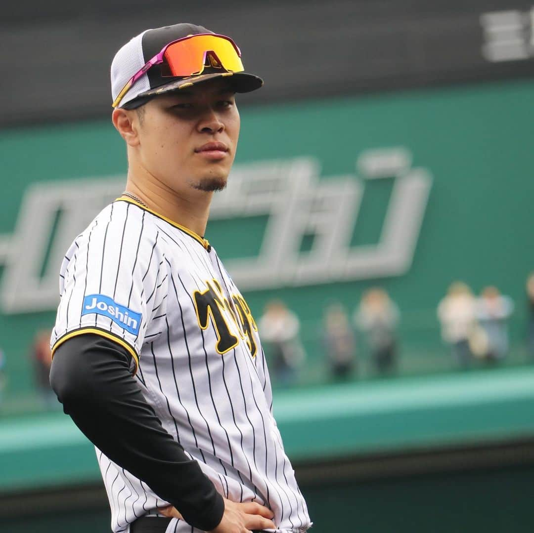 阪神タイガースさんのインスタグラム写真 - (阪神タイガースInstagram)「10月8日、甲子園球場での練習の様子です！ #島田海吏 選手 #小野寺暖 選手 #近本光司 選手 #渡邉諒 選手 #坂本誠志郎 選手 #谷川昌希 BP #岡留英貴 選手 #及川雅貴 選手 #伊藤将司 選手 #佐藤輝明 選手 #岡田彰布 監督 #阪神タイガース #ARE」10月8日 14時18分 - hanshintigers_official