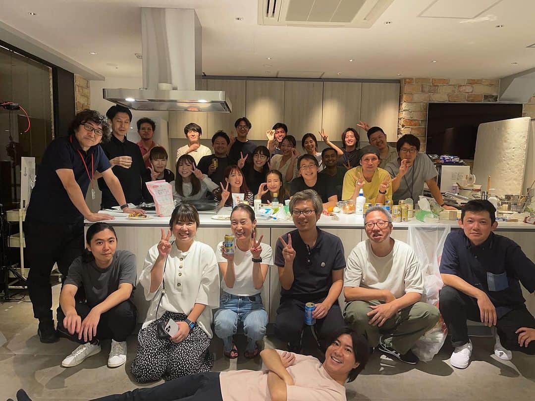 森川亮のインスタグラム：「社内パーティー。下半期も頑張ろう。」