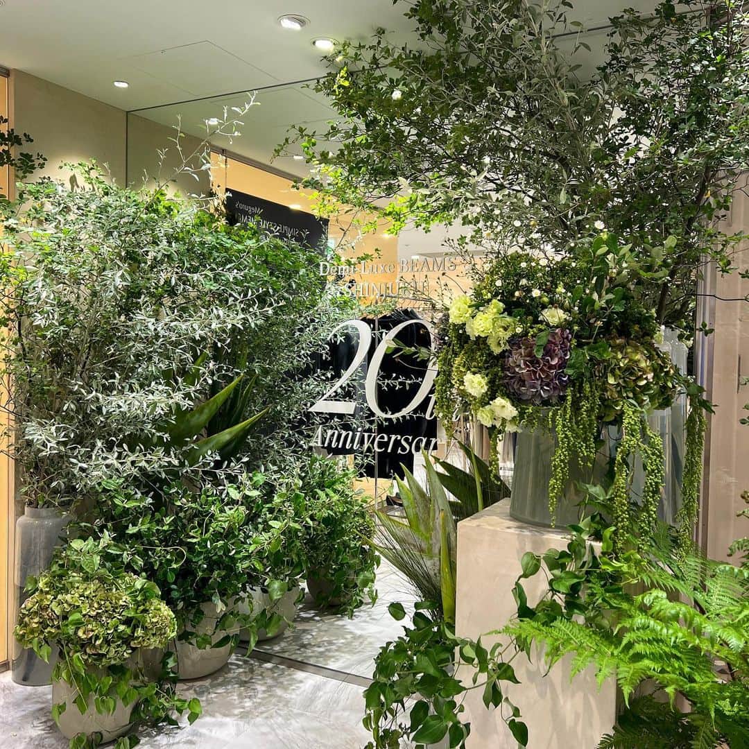 デミルクス ビームス 新宿のインスタグラム：「. 👗demiluxe beams shinjuku✨ 🎂20th anniversary🎂 まだまだイベントは続きます☺️ .  #demiluxebeams  #demiluxebeams_shinjuku  #デミルクスビームス  #BEAMS #ビームス　#デミ部」