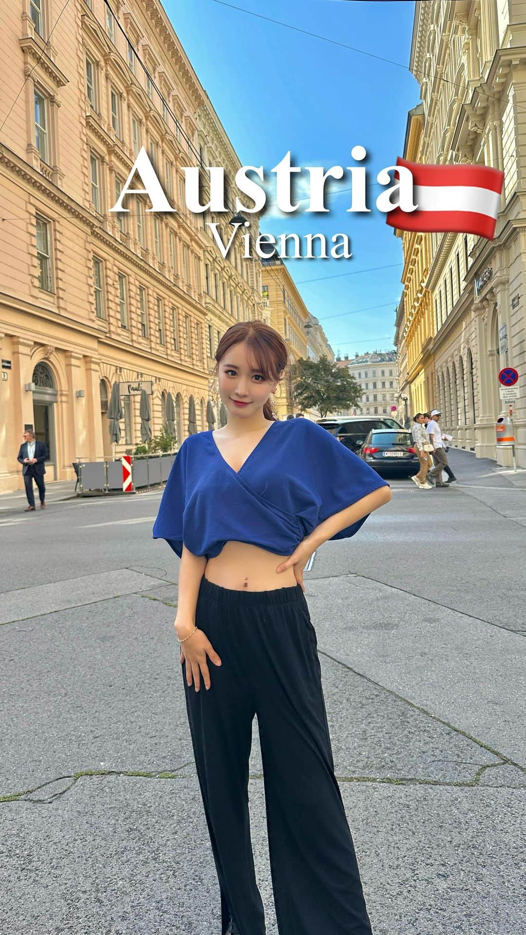 Sarraのインスタグラム：「📍Vienna Austria🇦🇹 ウィーン オーストリア🎻✨ . . . . #ウィーン#ウィーン旅行#オーストリア#オーストリア旅行#オーストリアワイン#海外#海外旅行#海外ファッション#海外ガール#vienna#vienna_city#vienna_austria#viennaaustria#Austria#austriavacations#austriagram#fashion#austriagirl#japanesegirl#austria🇦🇹」