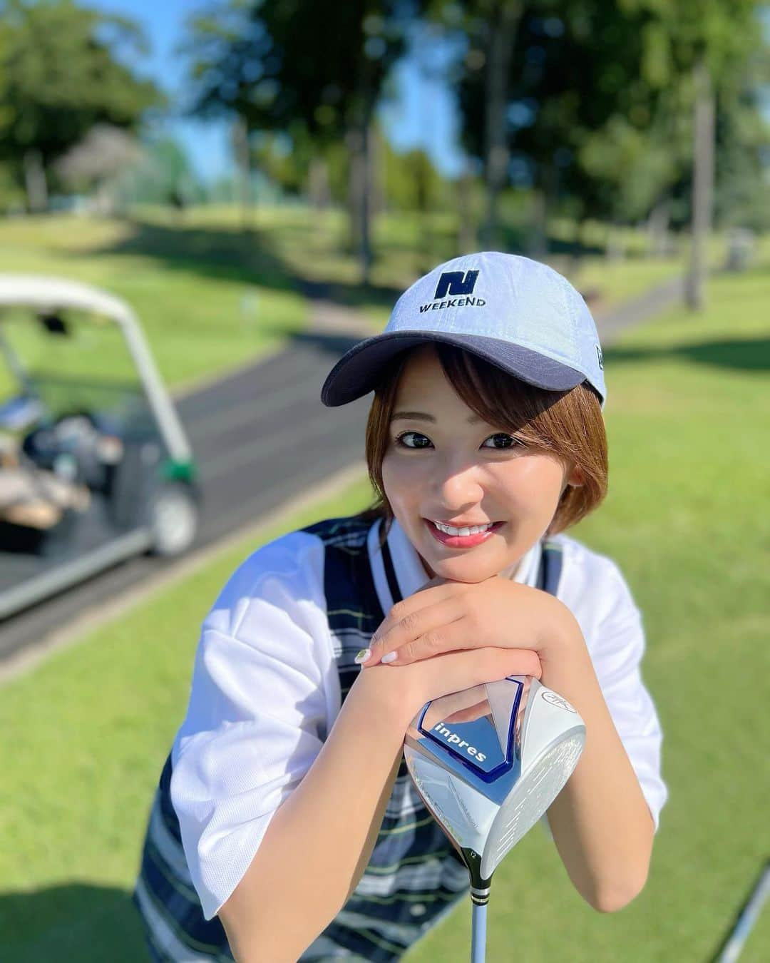 平嶋夏海のインスタグラム：「これからの季節はゴルフもたくさん行きたいなあ⛳️ #yamahagolf #inpresdrivestar  #nbbweekend」