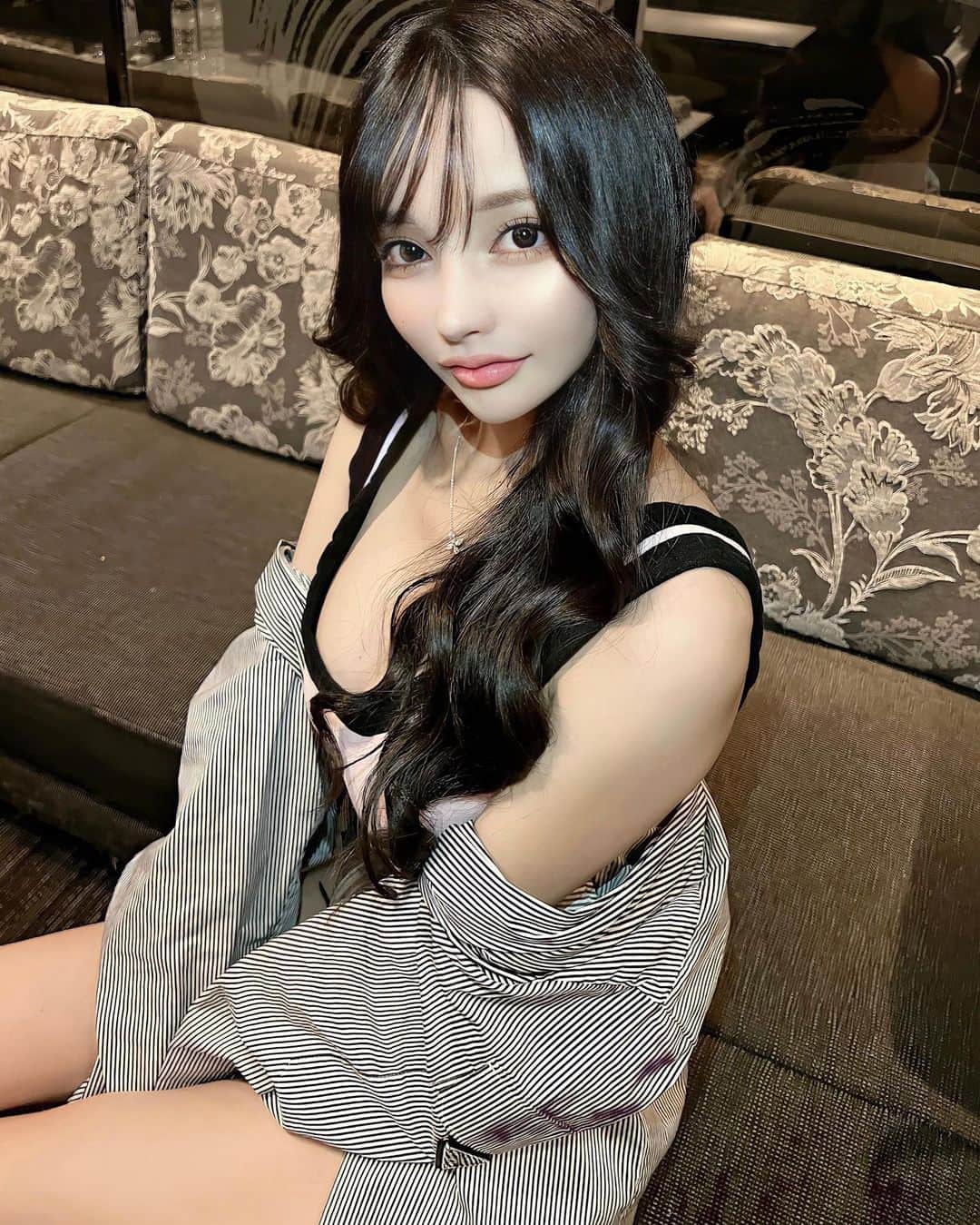のインスタグラム：「#六本木 #美人茶屋 #キャバ嬢 #キャバクラ」