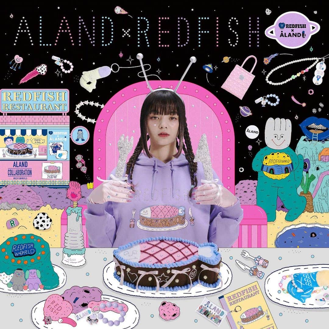 のインスタグラム：「ALAND × REDFISH Season2🎣⭐️「REDFISH RESTAURNT」🍽️🐟👽  ・・・・・・・・・・・・・・・・・・  《ALAND × REDFISH》 Model：@7_emil_y Artdirector / illustrator：@i_am_redfish Photograther：@juriaishii Filmdirector：@cazumax Photo assistant：Tanaka様、Hori様、Suzuki様 Stylist：@elileeleee Hair & Makeup：@yuna_hm Producer：@_maripos_a Writer：@cocoreacoco  Goods direction : Yamaguchi様、ADASTRIA の皆様  Special direction support：@nyororoon @bumsy97  Special direction support : @cocoreacoco  Special produce support：Tuge様 Special Creative Team ✍️❤️：@cazumax / @elileeleee / @_maripos_a / @yuna_hm  and more...」
