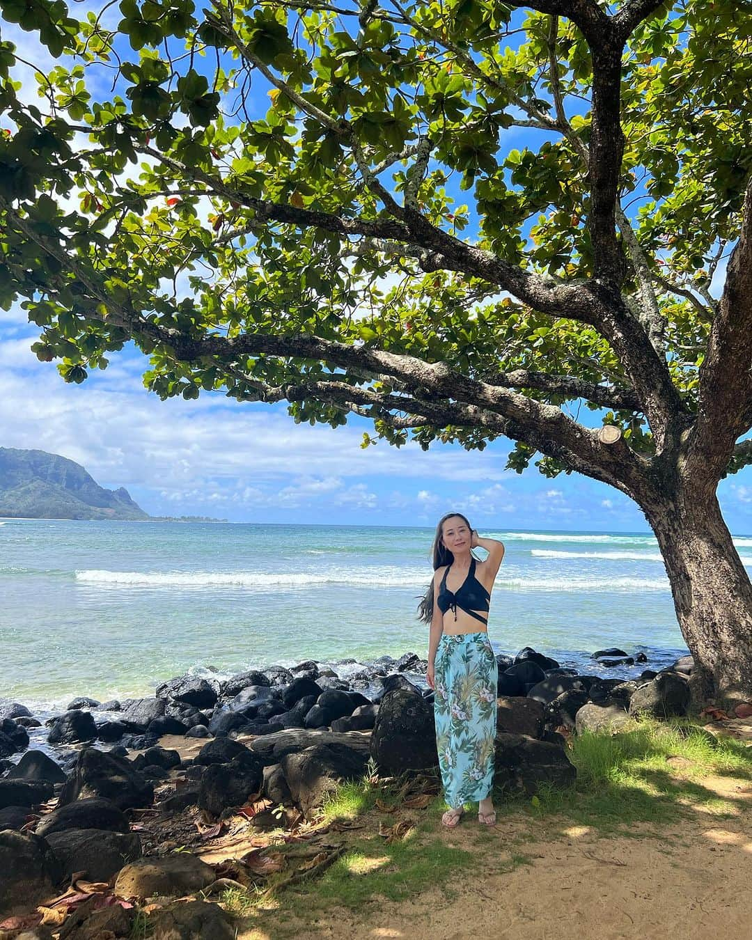 レイチェル・チャンのインスタグラム：「Back in Japan!  It’s so cold compared to the tropical Hawaiian weather😆 エイブラハムクルーズから帰ってきたら、山は寒かった…⛰️気温が7度で、早くも暖房をつけています。あたたかい鍋ものが身体に沁みます。  エイブラハムとエスターにお会いしてきたエネルギーホヤホヤで、YouTubeを久しぶりに収録✨エイブラハム用語の解説【基礎編】をまもなくアップしますので、良かったらお立ち寄りください☺️ I’ve posted a new video on YouTube explaining Abraham terminology in Japanese.  Its all in Japanese but if you are interested in Japanese and the Law of attraction plz check it out!   #エイブラハム #エイブラハムの教え  #エイブラハムクルーズ #引き寄せ #引き寄せの法則  #レイチェルチャンネル」