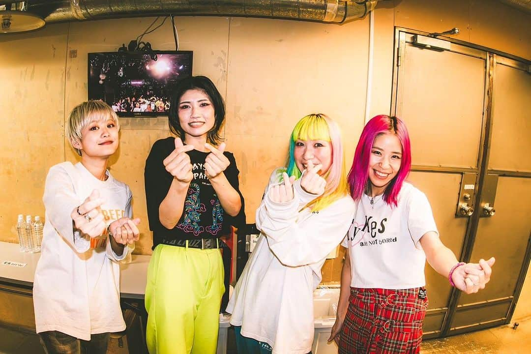 あやぺたのインスタグラム：「BLACKPINKでーーーーーす  photo by @naoto_iwabuchi_」