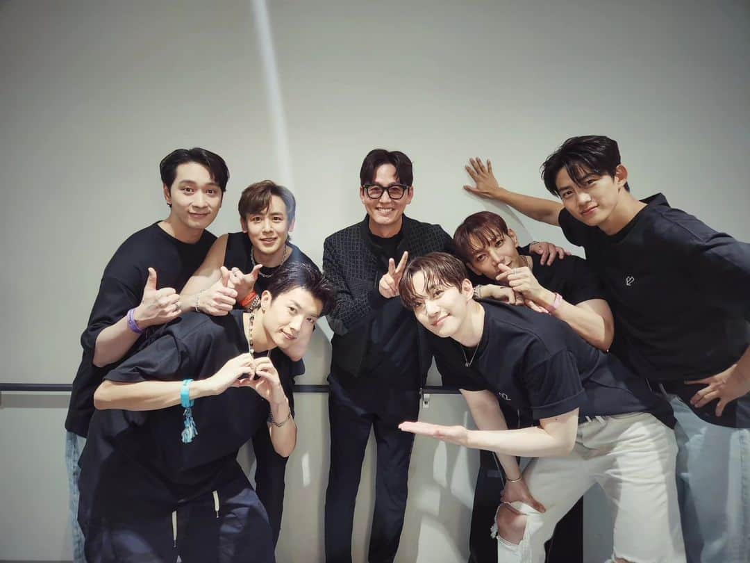 イ・ジョンジンのインスタグラム：「15주년 #2pm 콘서트 너무 재밌게 잘봤어 수고했어^^ #ariakearena #tokyo #its2pm」