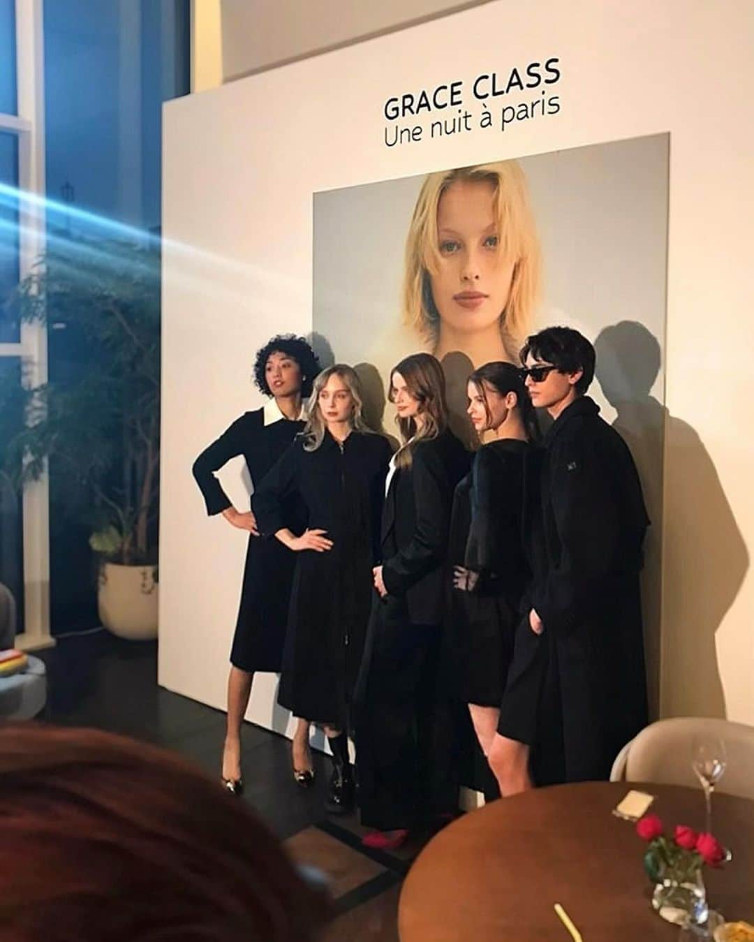 GENAのインスタグラム：「@graceclassofficial AW23 Trunk Show🖤」