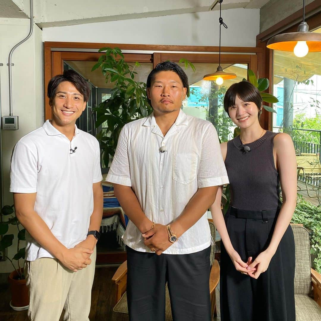 山本紘之さんのインスタグラム写真 - (山本紘之Instagram)「. 「今、その刀を振る時だと思っています。」 会見で静かに闘志を燃やした現代の侍、稲垣啓太選手。  いよいよ今夜、予選プール突破に向けた運命のアルゼンチン戦です。  W杯前、大会への思いを稲垣夫妻に聞きました。 今夜7時から放送です！  #ラグビーワールドカップ2023 #RWC2023  #JPNvARG #日本代表 #braveblossoms  #アルゼンチン代表 #lospumas #稲垣啓太 #稲垣貴子 #稲垣夫妻」10月8日 17時23分 - yamamoto_hiroyuki.ntv