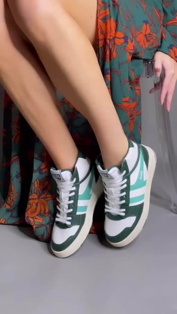 ゴーラのインスタグラム：「Autumn sneaker sorted ✅️⁠ ⁠ Shop Challenge High at Gola.co.uk」