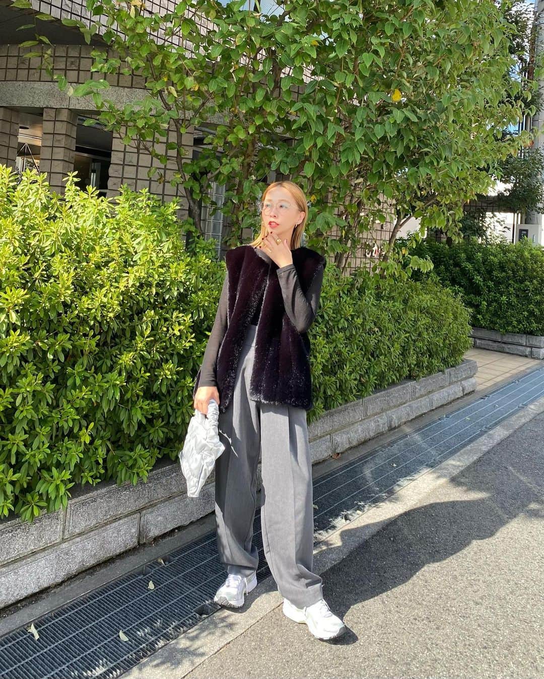 のインスタグラム：「LIVEした日のリアルコ-デ🦨…」