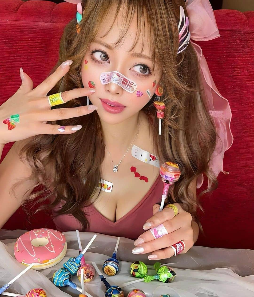 北山美奈さんのインスタグラム写真 - (北山美奈Instagram)「てへぺろ🍭 この写真から1ヶ月が早い 作品作ってくれる @daisuke_5511 さんとはポケモンGO仲間に笑  #バルセロナグループ #ラウンジ凛 #札幌 #すすきの #ススキノ #キャバクラ #キャバ嬢 #キャバクラ嬢 #ニュークラブ #ニュークラ #ニュークラ嬢 #キャバ #ラウンジ #ラウンジ嬢 #ホステス #すすきのキャバクラ #すすきのキャバ嬢 #すすきのグルメ#美脚#美乳# #札幌旅行 #美人 #美女 #可愛い #可愛い女の子 #銀座 #六本木 #ホリージョ #ホリージョ撮影」10月8日 17時44分 - rin_minakitayama