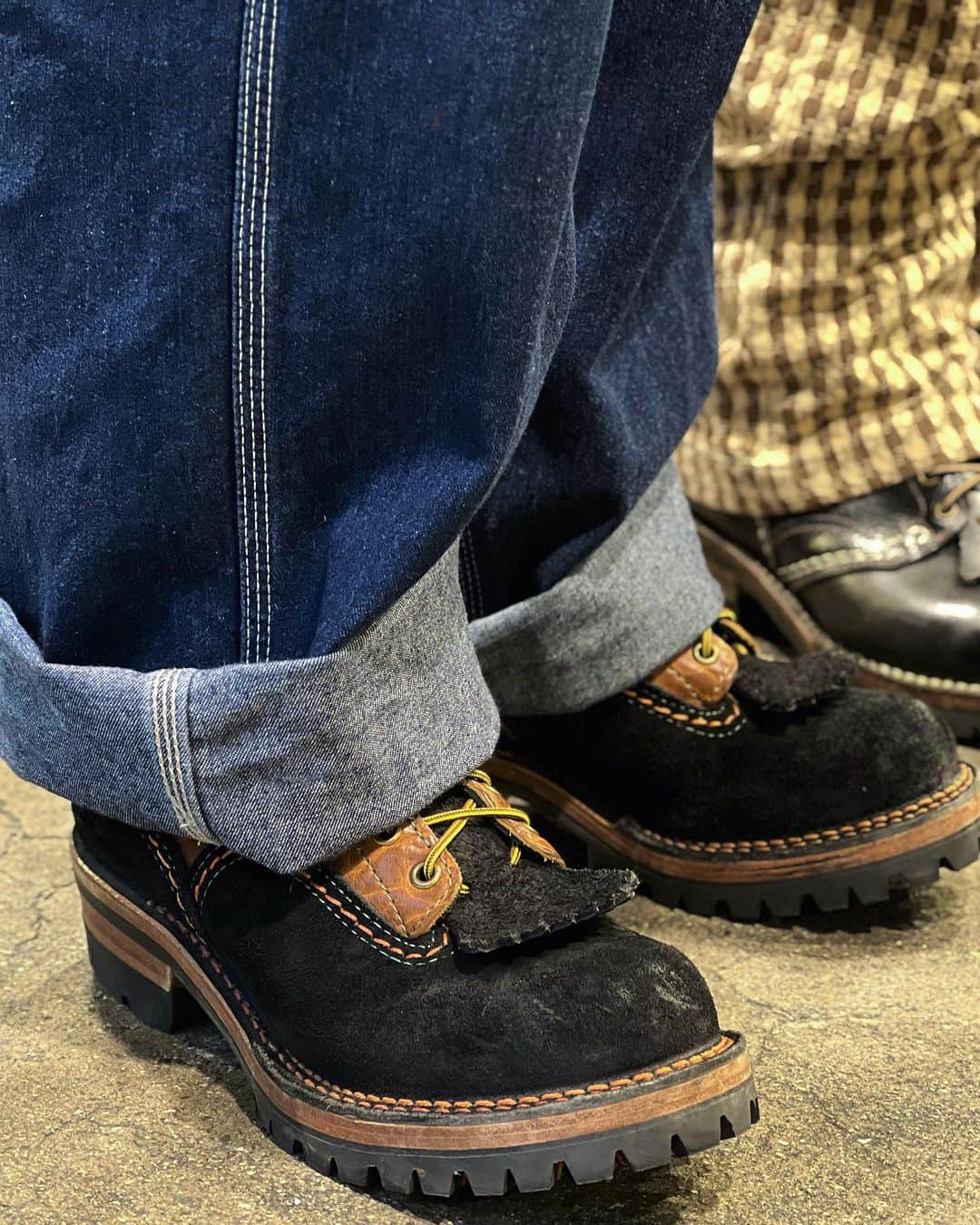 ウェスコさんのインスタグラム写真 - (ウェスコInstagram)「My WESCO! "Jobmaster"  〜Thank you for visiting us from Toyama!〜  ---------------------------------------------------- 📸 あなたの「自慢の一足」撮らせてください！  WESCO JAPAN直営各店では、普段からウエスコブーツを愛用いただいている方々の「自慢の一足」の写真を撮らせていただいております。 定期的にホームページやインスタグラム等で公開しているので「我こそは！」と言う方も是非お声掛けください！ ----------------------------------------------------  #westcoastshoecompany #wesco #wescoboots #mywesco  #jobmaster #since1918 #100YEARS #oregon #portland #scappoose #madeinUSA🇺🇸 #osaka #wescojapan #tokyo #wescoebisu #wescosetagaya」10月8日 17時46分 - wesco_japan