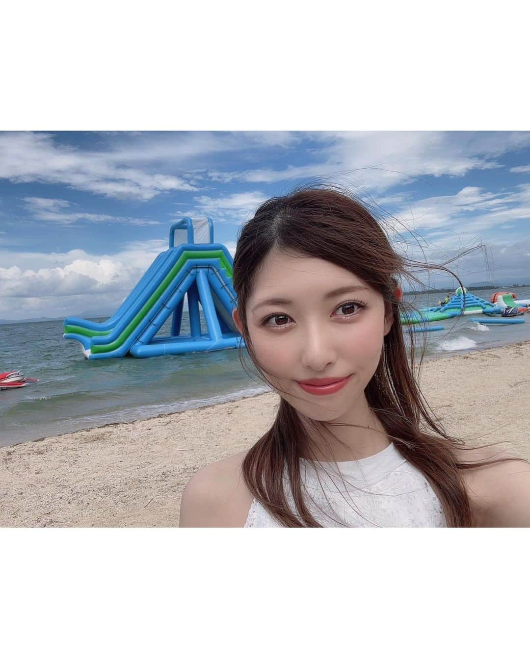 橘ゆりかさんのインスタグラム写真 - (橘ゆりかInstagram)「🌻⛵️🐠 ⁡ ⁡ もう10月だけど夏の思い出おいとく☁️ ⁡ ⁡ ⁡ #滋賀県 #白ひげビーチ #白髭神社 #琵琶湖 #びわ湖 #水着 #夏の思い出 #夏休み #ビーチ #滋賀観光 #園田競馬場 #園田競馬 #競馬 #ロケ #いい福みつけ旅 #福盛訓之 さん #橘ゆりか #大川藍 #倉田瑠夏 #アイドリング  ⁡ ⁡ ⁡ ⁡ ⁡ ⁡」10月8日 18時01分 - yuricalcal