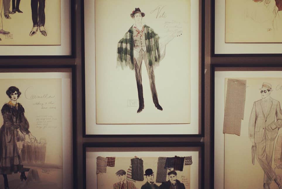 妻夫木聡さんのインスタグラム写真 - (妻夫木聡Instagram)「#academymuseum 新しくできたアカデミー映画博物館へ   本物のR2-D2とC-3POに会えた！ 想像より大きかったなぁ 頭の上からのつま先までじっくりと見たけど、細部までしっかり作られてたよ 細かい傷までしっかりと刻んでいるところに、ハリウッドの映画人の愛を感じました😭  #アカデミー映画博物館 #starwars  #r2d2  #c3po  #ゴッドファーザーコーナーも最高です #godfather #ロサンゼルス  #losangeles」10月8日 18時01分 - satoshi_tsumabuki_official