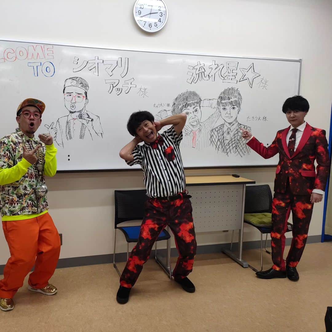 のインスタグラム：「シオマリアッチと新潟医療福祉大学の学祭でした！ 目がキマってる似顔絵ありがとう！😆」