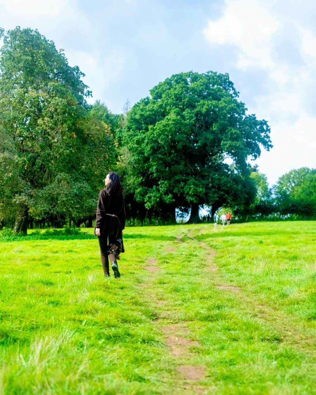 川原亜矢子さんのインスタグラム写真 - (川原亜矢子Instagram)「Footpathを歩く #cotswolds #london #travel #コッツウォルズ #イギリス #旅行 #フットパス」10月8日 18時07分 - ayakokawahara