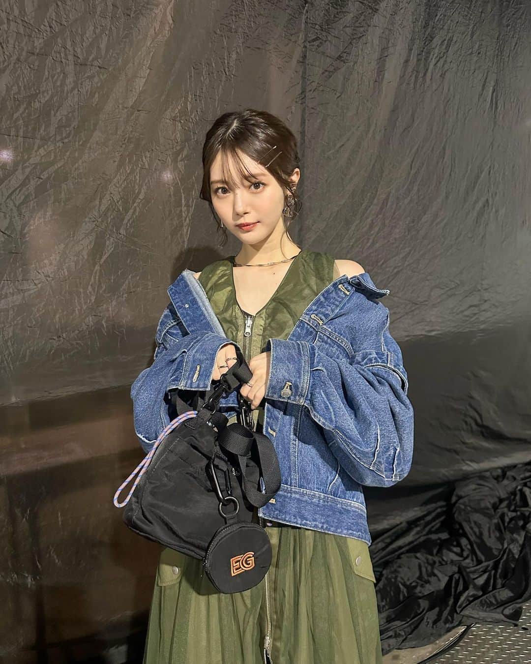 市川美織さんのインスタグラム写真 - (市川美織Instagram)「TGC北九州2023ありがとうございました♡  ELLEgiriさん( @ellegirl_jp )のステージとフィナーレに出演させていただきました✨  大人っぽいお洋服を着させていただいて、いつものみおりんではなくモデルみおりんモードでした♪  どうかな？？🤍  会場に駆けつけてくれたみなさん、たくさんのボードやうちわに声援もいっぱい聞けて見つけられて幸せでした✨  ありがとございましたっ🫰  またみんなにモデルみおりんとしてTGCのステージで会えますように頑張ります‼︎  #TGC北九州 #TGC #ellegirl」10月8日 18時53分 - miori_ichikawa