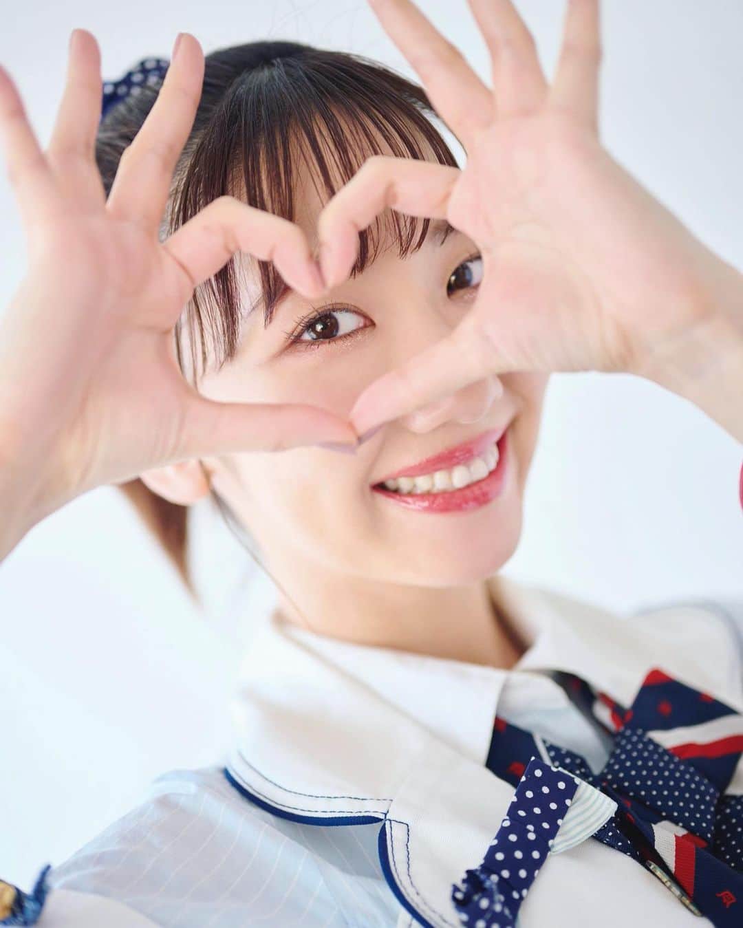のインスタグラム：「スタイルブックから📖🍬 ポニーテールとシュシュ🥰🫶  【いくつになったって、アイドル】 明後日発売です！！✨」