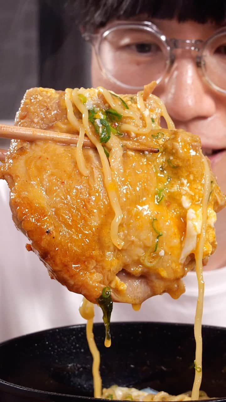 ケンティー健人のインスタグラム：「Chicken spicy ramen 🦆🍜」