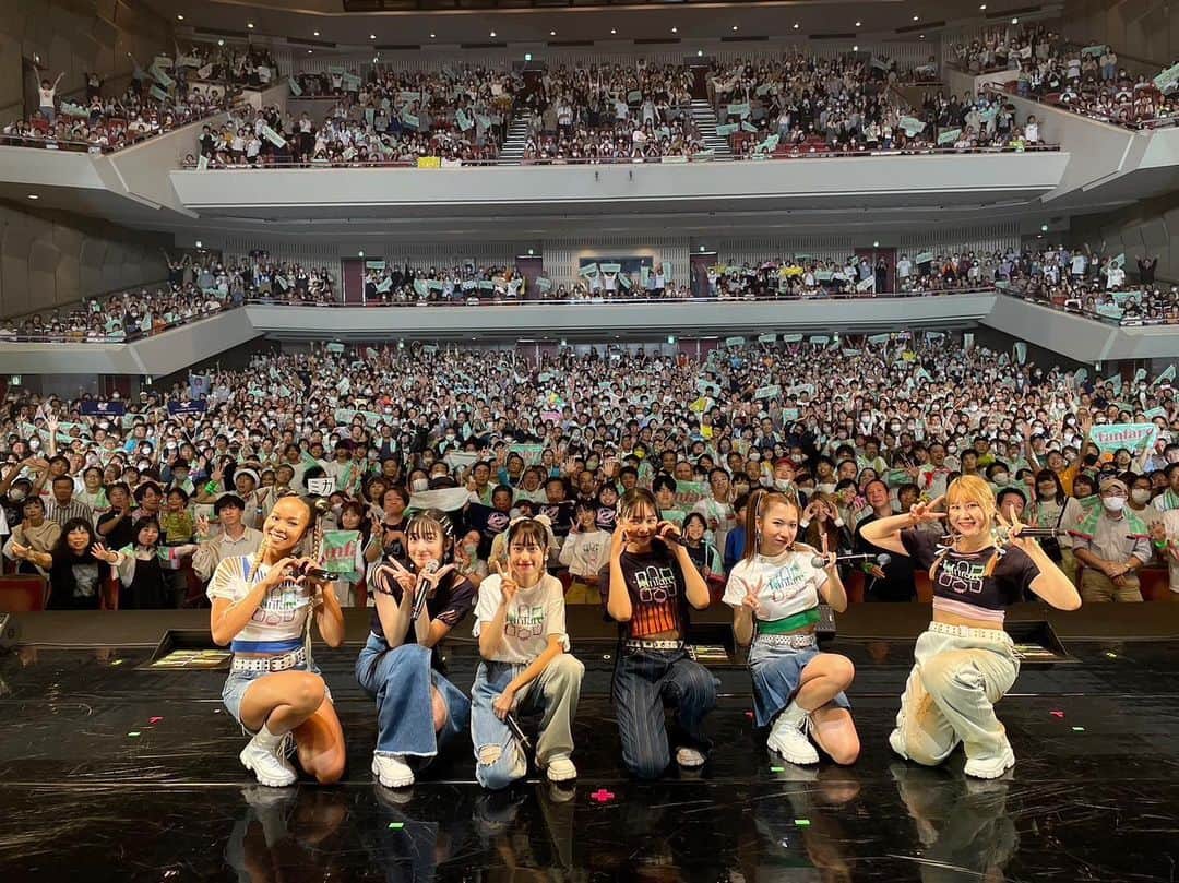 Little Glee Monsterのインスタグラム：「【🔥特報🔥】  4月22日に東京ガーデンシアターで開催した「Little Glee Monster Live Tour 2023 “Fanfare”」公演のライブ映像が12月13日にBD/DVDとして発売決定💿  2024年1月21日(日)パシフィコ横浜国立大ホールにて“Fanfare”ファイナル公演開催決定🎙️  #リトグリ #リトグリ_fanfare」