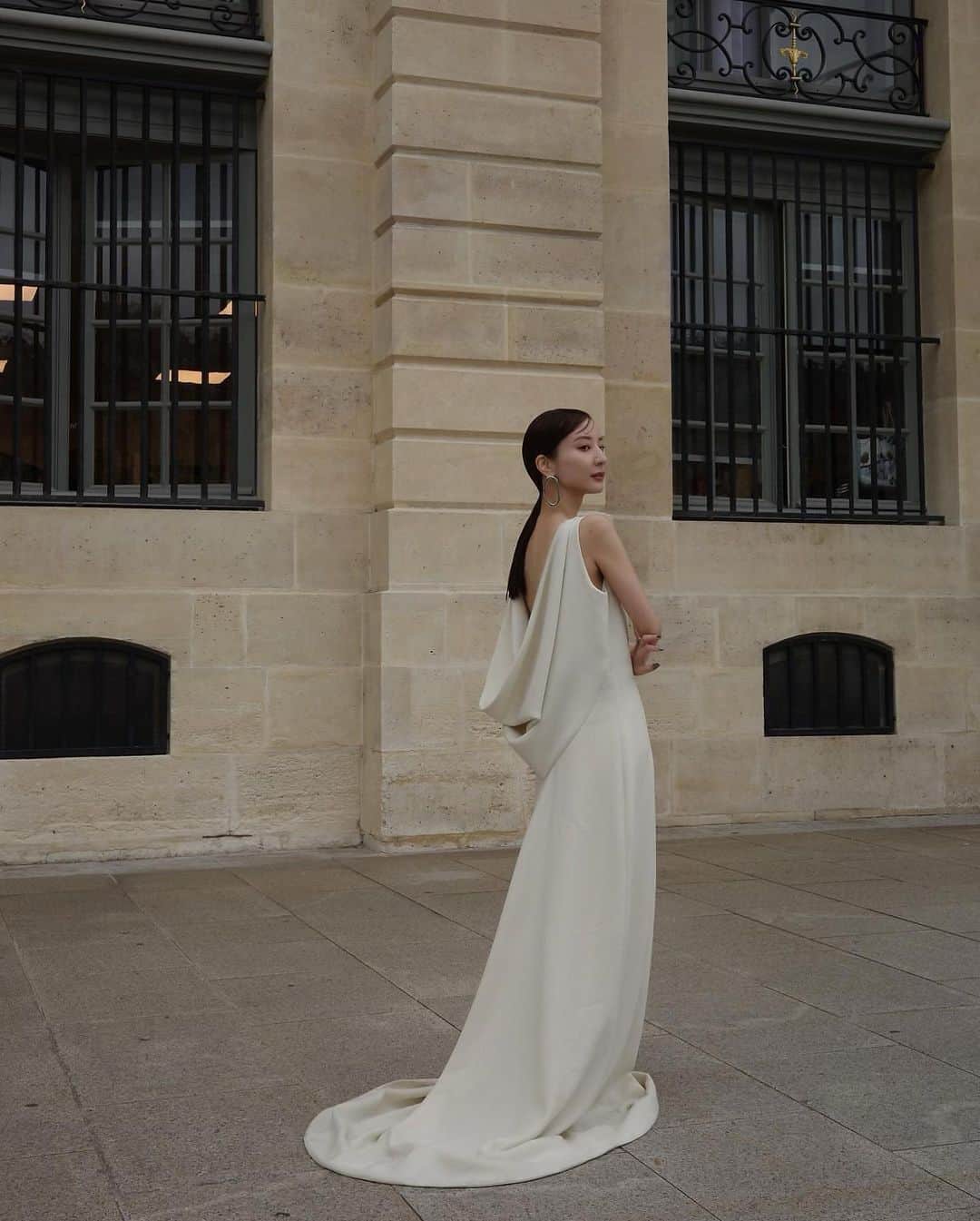 佐藤涼実さんのインスタグラム写真 - (佐藤涼実Instagram)「5th Anniv.💞#paris ショーで制作したドレスを着て記念に。」10月8日 20時20分 - suzumi_sato