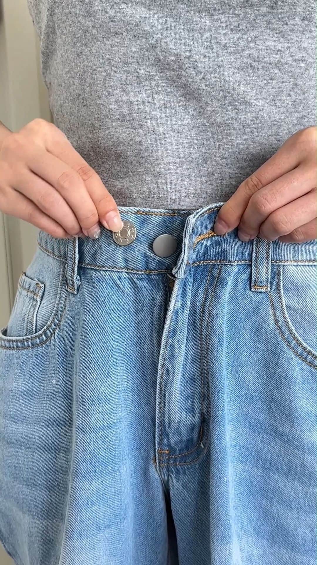 SHEINのインスタグラム：「No needles? No problem! 🪡💫 Get some PINspiration from our no-sew pants buttons for instant alterations and adjustments 👖  🔎13045768  #SHEIN #SHEINforAll #SHEINstyle #fashion #chic  #saveinstyle」
