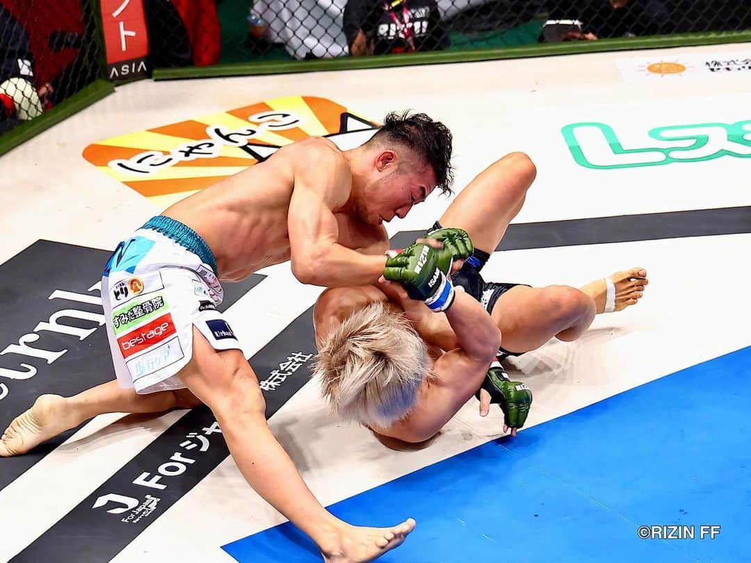 RIZIN FF OFFICIALさんのインスタグラム写真 - (RIZIN FF OFFICIALInstagram)「#RIZIN_LANDMARK6 Match,8 “𝐊𝐧𝐨𝐜𝐤𝐝𝐨𝐰𝐧 𝐅𝐞𝐬𝐭𝐢𝐯𝐚𝐥” ---------------- @yuchaku621 defeats @hiroya0507 by Split Decisions.(2-1) #rizin #rizinff #mma #fighter」10月8日 21時00分 - rizin_pr