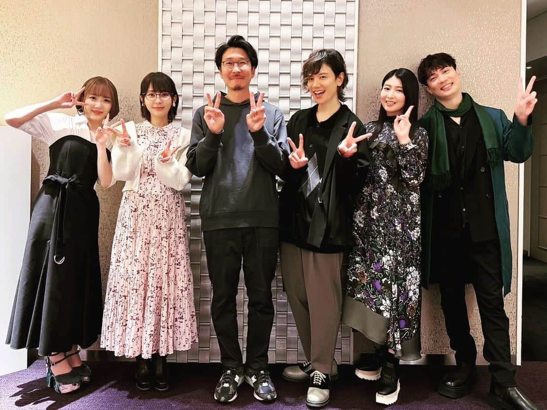 KENNのインスタグラム：「本日2回登壇させていただきました！  スタッフ様、キャスト陣、全力で挑んだ作品です！ TVシリーズは10年前ですが未だ色褪せないこの作品。 宜しければ配信、円盤でもご覧ください。 そんな作品に携われて幸せ者です私は。  #境界の彼方 #10周年 #過去編 #未来編 #京アニ #石立監督 #川澄綾子 #今野宏美 #進藤尚美 #鈴木達央 #種田梨沙 #茅原実里  #松風雅也 #山岡ゆり#渡辺明乃 #KENN #声優  #2枚目は2015年」