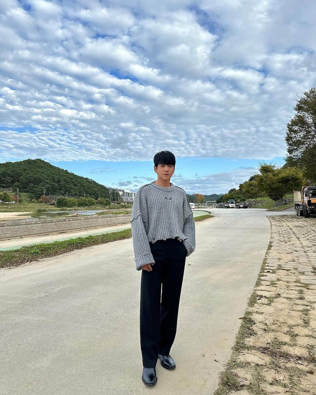 ファン・チヨルさんのインスタグラム写真 - (ファン・チヨルInstagram)「beautiful sky☺️ #봉화」10月8日 20時46分 - chiyeul7102