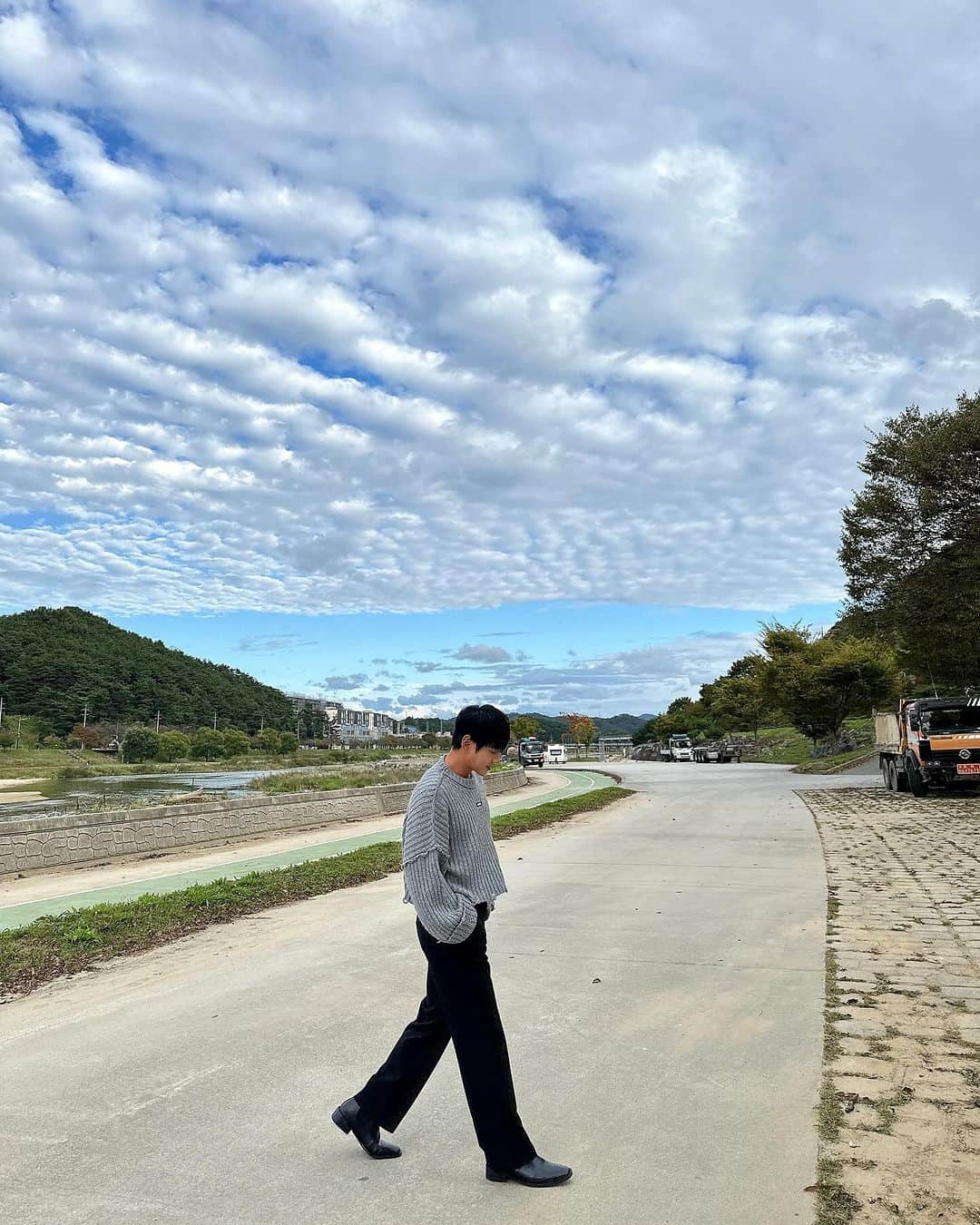 ファン・チヨルさんのインスタグラム写真 - (ファン・チヨルInstagram)「beautiful sky☺️ #봉화」10月8日 20時46分 - chiyeul7102