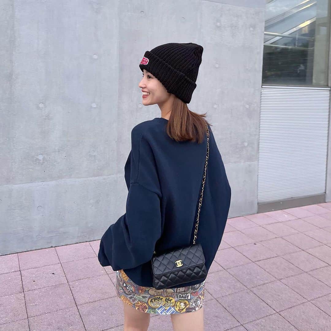 脇あかりのインスタグラム：「秋通り越して…冬到来ですか？！ 寒すぎません🥺？ いつも、シャキッと起きて、準備できるのに😭 全然ベッドからでれない😭  まじ、体調管理気をつけなきゃ！！  只今、舞台けものフレンズ稽古中でございます⛄️ 10/20〜幕が上がりますが… 今日より、チケット一般発売しました！！！ けもフレの世界が愛しくてたまりません。  もうすぐ会えるね☺️💕」
