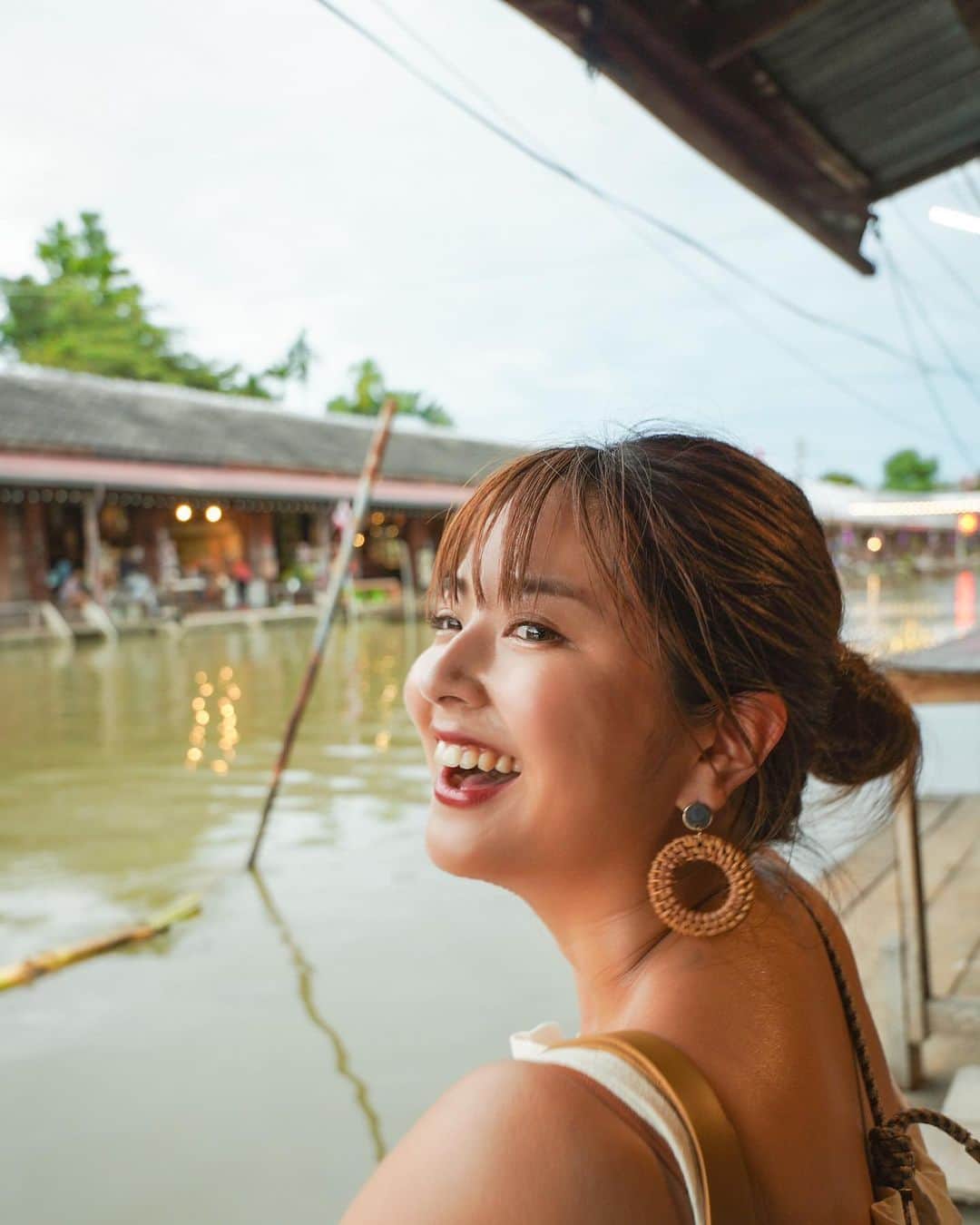 Miyuuさんのインスタグラム写真 - (MiyuuInstagram)「📍 𝘼𝙢𝙥𝙝𝙖𝙬𝙖 𝙁𝙡𝙤𝙖𝙩𝙞𝙣𝙜 𝙈𝙖𝙧𝙠𝙚𝙩🇹🇭 #amphawafloatingmarket#thailand#bangkok#バンコク#アンパワー水上マーケット」10月8日 21時01分 - miyuuamazing