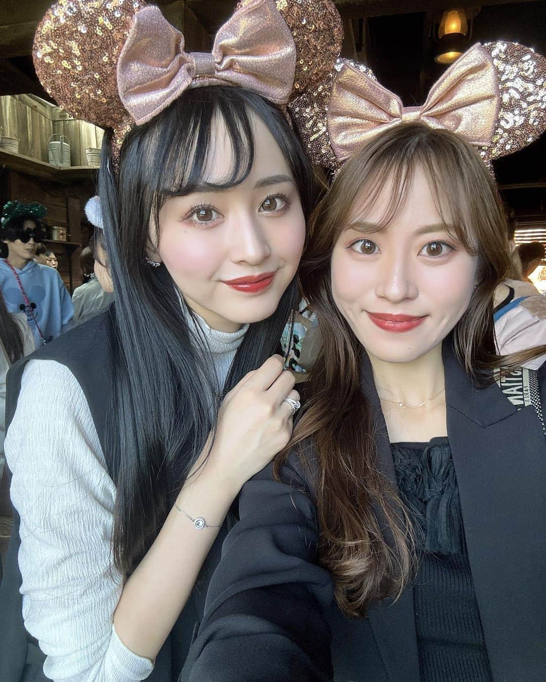 待鳥志織さんのインスタグラム写真 - (待鳥志織Instagram)「ディズニー楽しかった🐭💓🏰 たくさんこの日は乗り物乗った~！ #disney#ディズニーランド」10月8日 21時04分 - __.shiori_