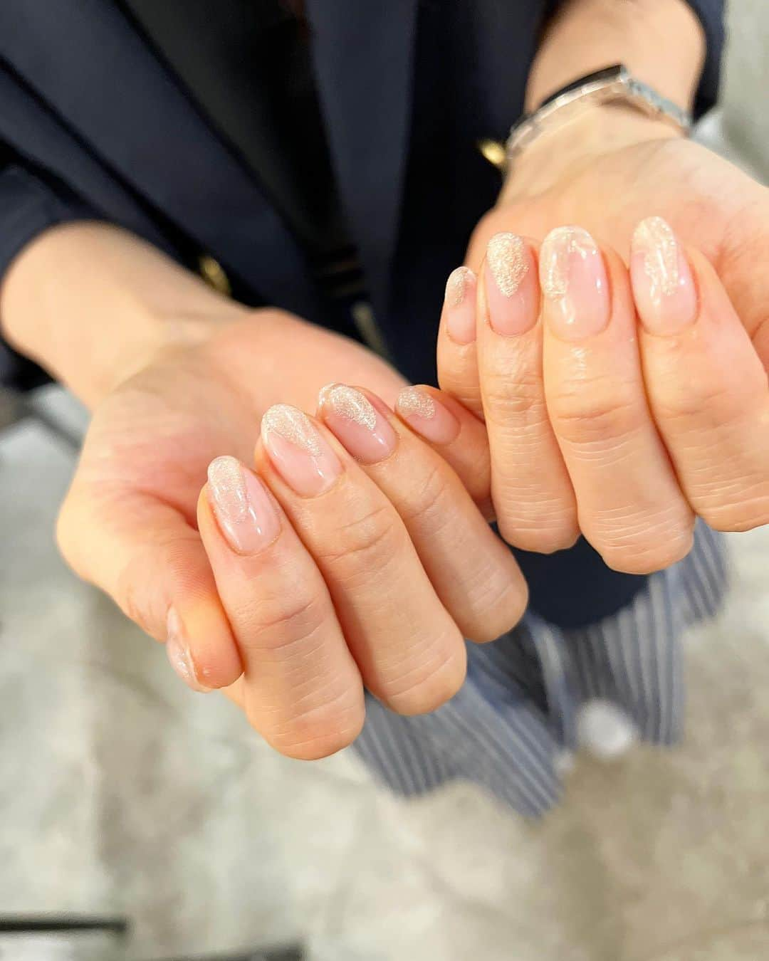 Kana Kobayashiさんのインスタグラム写真 - (Kana KobayashiInstagram)「#nail #ぷくぷくネイル #ネイル #ネイルデザイン #ネイルアート #マグネットネイル #シンプルネイル #東京ネイルサロン」10月9日 7時22分 - anela_kana