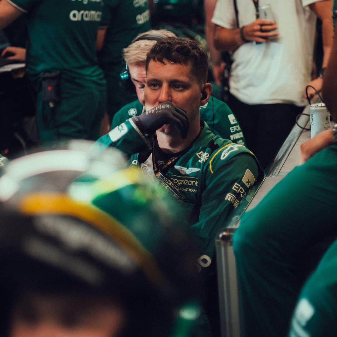 フェルナンド・アロンソさんのインスタグラム写真 - (フェルナンド・アロンソInstagram)「We gave it our all on the track. 9 more points for the team and we will keep fighting. Thanks to the entire team that worked under extreme conditions all weekend to give us a competitive car. Time to recharge and get ready for the next trip with 3 consecutive races. @astonmartinf1 #f1 #qatar #astonmartin」10月9日 7時28分 - fernandoalo_oficial
