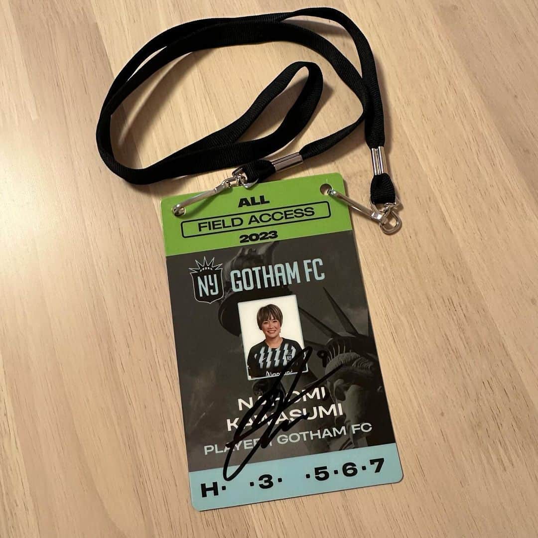 川澄奈穂美のインスタグラム：「🎁🎁🎁 ▽ nachoの気まぐれギフト🎁 『Gotham FC 2023ID』が1名様に当たります❣️ ★ご応募期限：10月31日(火)まで なちょず（ファンクラブ会員）は誰でもご応募できますよ！当ててね🎯  http://fc-nacho.com」