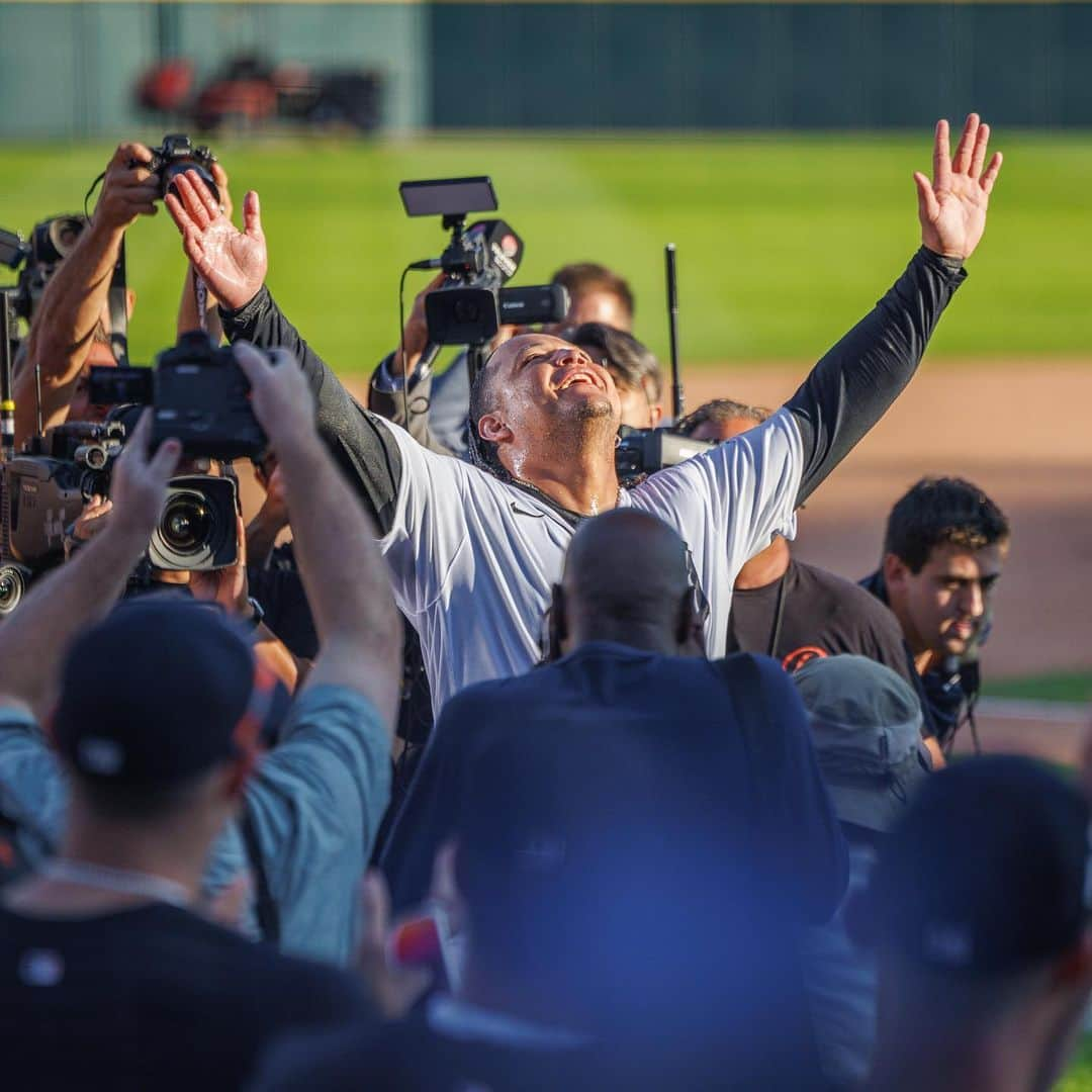 デトロイト・タイガースのインスタグラム：「Detroit, you made this day unforgettable. #GraciasMiggy」