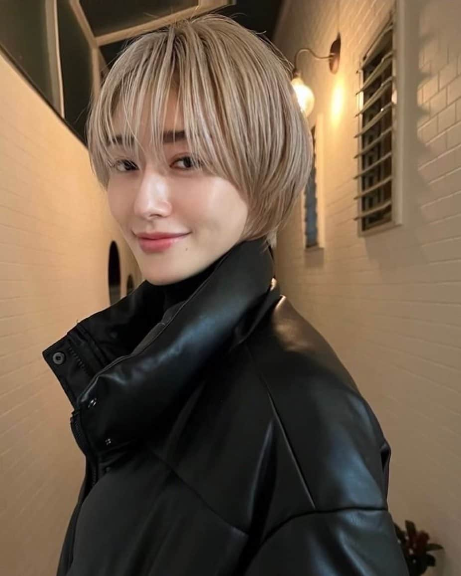 ショートヘアカタログ・紺野 善仙のインスタグラム：「hit order📍 winter short @oc.ym  @unplugged_hair」