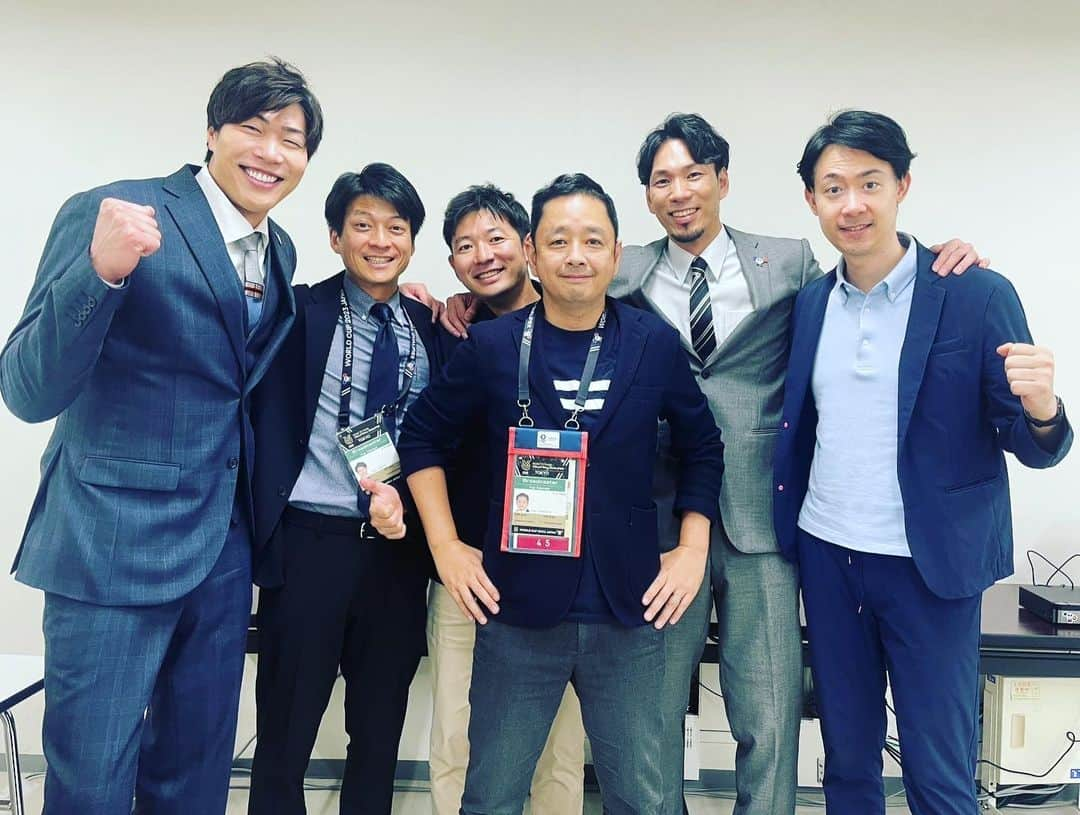 福澤達哉さんのインスタグラム写真 - (福澤達哉Instagram)「*** The greatest team ever🇯🇵🔥💪 #史上最強のチーム #龍神NIPPON #覚悟を持って駆け抜けた #9日間 #バレーボールは面白い #最高で最強の選手たちが #証明してくれました #まだまだ強くなれる #ここはまだ通過点 #PARIS2024 #悲願のメダルへ #ToBeContinue… #🏐🏐🏐 #楽しかったなー #早くもワールドカップロス… #チャオ」10月9日 8時05分 - 1tatsu5