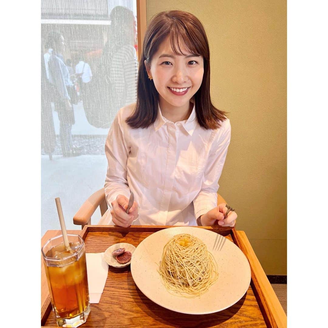 西尾菜々美のインスタグラム：「🌰 週末は三重県で秋の味覚を満喫しました🤤  今シーズン初モンブラン🤎！ 栗さいこう！美味しかったなぁ…  秋は美味しいものがたくさんで 食べたいものリストが山のようにあります⛰️🍂  よーしっ！ 明日からも頑張るぞっ💪🏼  #モンブラン #休日 #食欲の秋 #🌰 #vison」