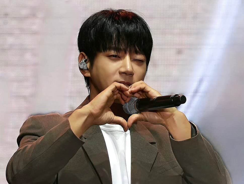ファン・チヨルさんのインスタグラム写真 - (ファン・チヨルInstagram)「함께해서 행복했습니다👍 #영주」10月8日 23時18分 - chiyeul7102