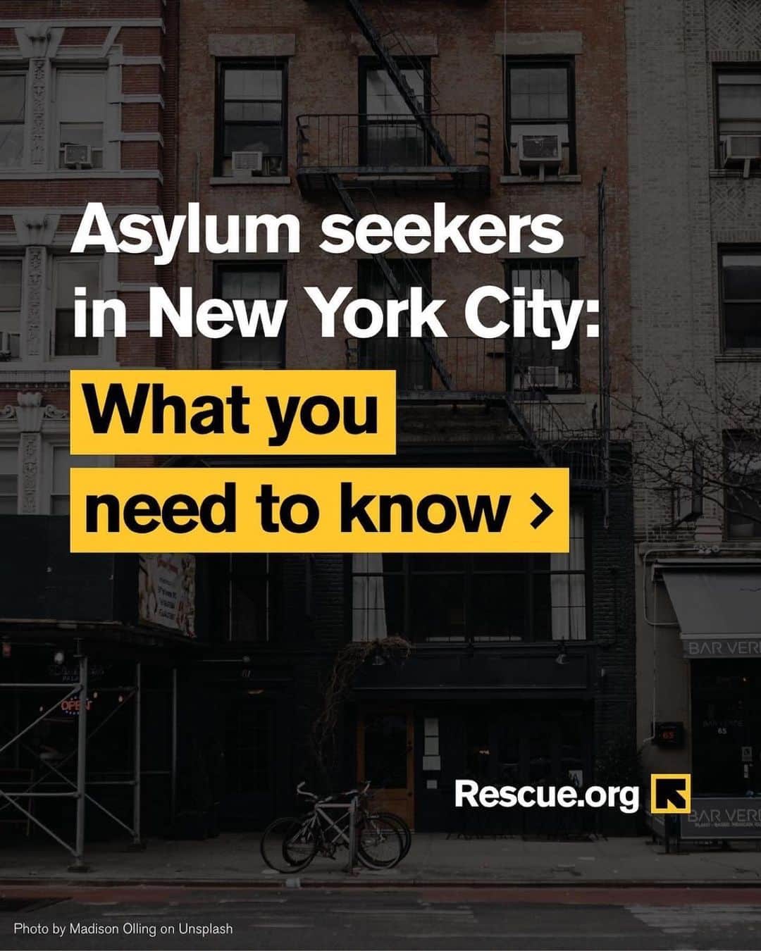マンディ・パティンキンのインスタグラム：「Repost from @rescueorg  • Don't listen to the fear mongering. A humane asylum system benefits everyone.   Seeking asylum is both legal and a human right. However, divisive rhetoric can sometimes imply otherwise. Get the facts on the current situation in New York City. ➡️   Asylum seekers have been arriving in the U.S. in search of refuge for decades—and welcoming vulnerable people has long been a proud part of this nation’s history. Share this explainer to stand with people in need of safety today.」