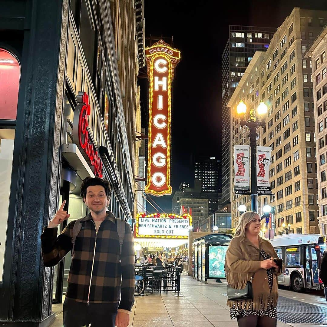 ベン・シュワルツさんのインスタグラム写真 - (ベン・シュワルツInstagram)「Two nights. Two of my favorite shows. Thank you so much Chicago. One of the best theatres in the world. Means so much to perform at that theatre in the Mecca of improv. So much fun. So much kissing on stage. Thank you to incredible performers @eugcordero @maryhollandaise @drewtarver.   And Minneapolis! That show was magic. The story from the audience being about loving @darrencriss. Then ending the show with a Hail Mary FaceTime to Darren which he picks up on the second try for the full callback. Incredible. We now have inside jokes with both of these audiences. Was a blast. Thank you to incredible performers @maryhollandaise @drewtarver and Minnesota’s own @captdope.  Thank you for selling out these venues and supporting us and long form improv.   THE TOUR IS ALMOST OVER! Seattle you are next! Then Houston and Dallas and that’s a wrap for the year. Get tix at Rejectedjokes.com. What a year.」10月8日 23時27分 - rejectedjokes