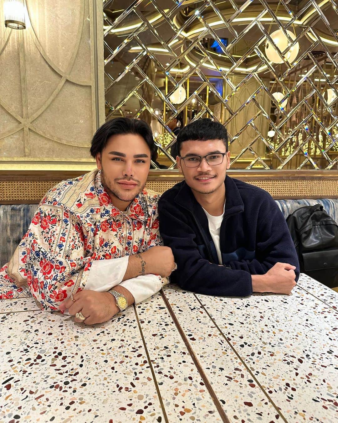 Ivan Gunawanのインスタグラム：「Tonight we decided to sit together and finally we're on the same page now. Together we stand, leaving hate behind as we come together to support our country Indonesia. Let's spread love and positivity. WE ARE ONE INDONESIA!  #ivangunawan  #dpidamu #indonesiapageant #beautypageantindonesia  #togetherness #dpidamu」