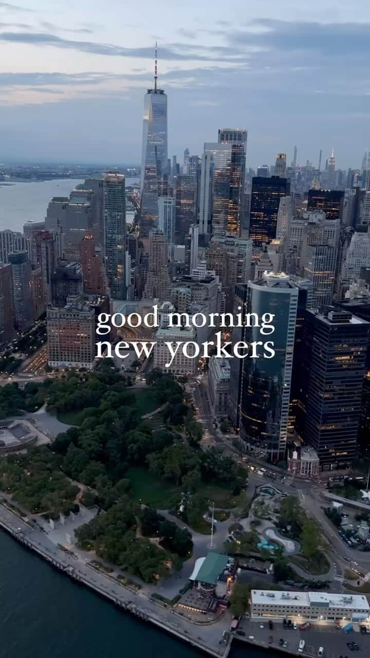 nyonairのインスタグラム：「Good morning ✨🚁   #flynyon #nyonair #nyc #newyork #reels」