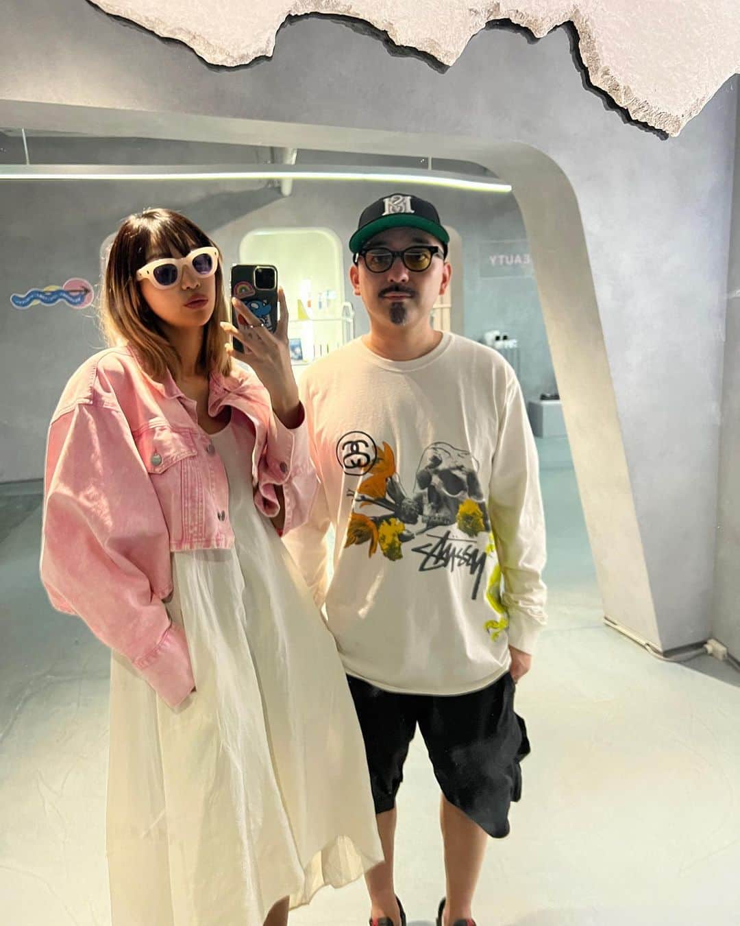 古賀あかねさんのインスタグラム写真 - (古賀あかねInstagram)「@akila.la のサングラスおそろ🕶️ わたしのは縁がぷくぷくしてるの、 かわいい🫶🏽  @fashion_bba 🥹🙏🏽」10月8日 23時59分 - iam.akanetan
